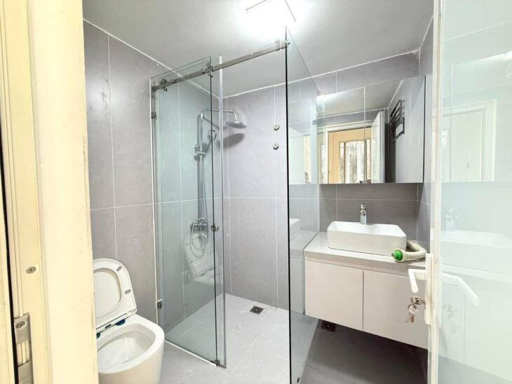 Mặt phố Ba Đình – Vỉa hè rộng – ô tô dừng đỗ – có hầm để xe – 100m chỉ 22 tỷ