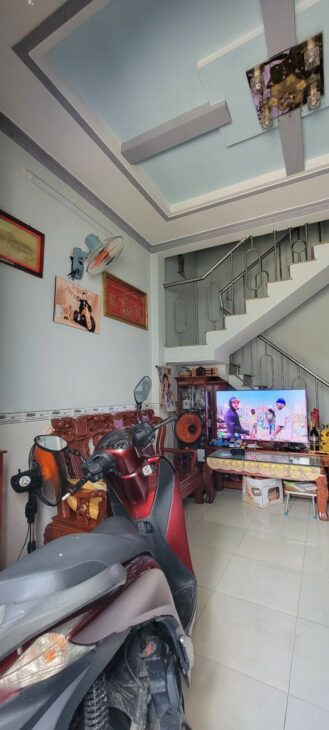 BÁN NHÀ HT45 – QUẬN 12 – HẺM 6M – 4X10 – TRỆT LẦU – GIÁ 3.3 TỶ