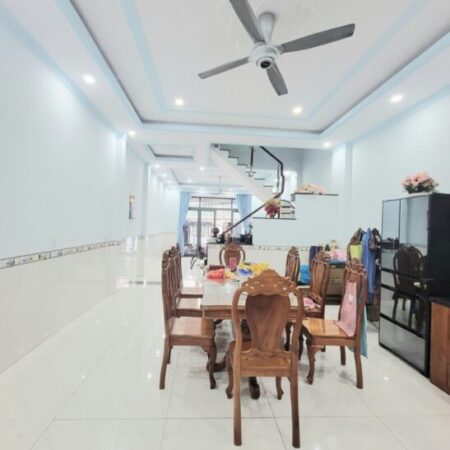 Bán nhà 3 tầng, 90m², 3PN, 4WC, Linh Xuân, Thủ Đức, 4.85 tỷ