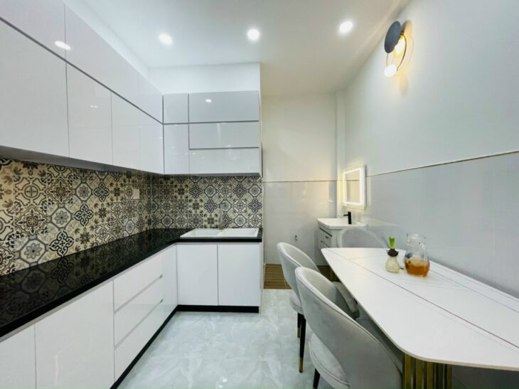 Bán gấp nhà BTCT, PHAN ĐĂNG LƯU, HXH, 4 lầu, 55m2, giá 4.8 tỷ