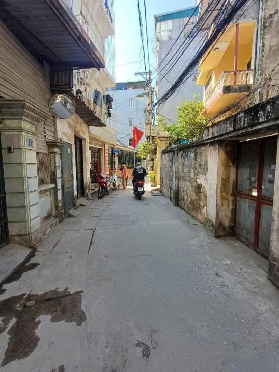 HOÀNG MAI – NHÀ 5 TẦNG ĐẸP Ở LUÔN, 40m2, MẶT TIỀN 4.6m, SỔ VUÔNG ĐẸP, GẦN Ô TÔ