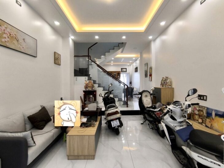 Giảm 300tr bán nhà HOÀNG HOA THÁM, BÌNH THẠNH, 3 tầng hẻm ô tô nhỉnh 7T.