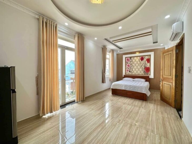 Bán gấp nhà PHAN VĂN TRỊ, BÌNH THẠNH, 5 lầu, 6 phòng, 5.8 tỷ