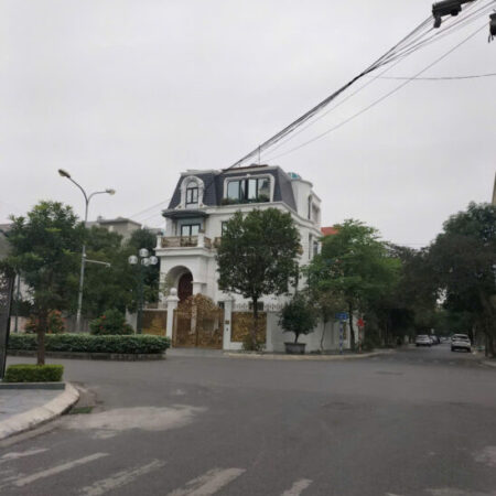 Bán căn biệt thự đẹp như là bước ra trong phim hàn Quốc tọa lạc trên khu phố Trần Hưng Đạo, khu phố