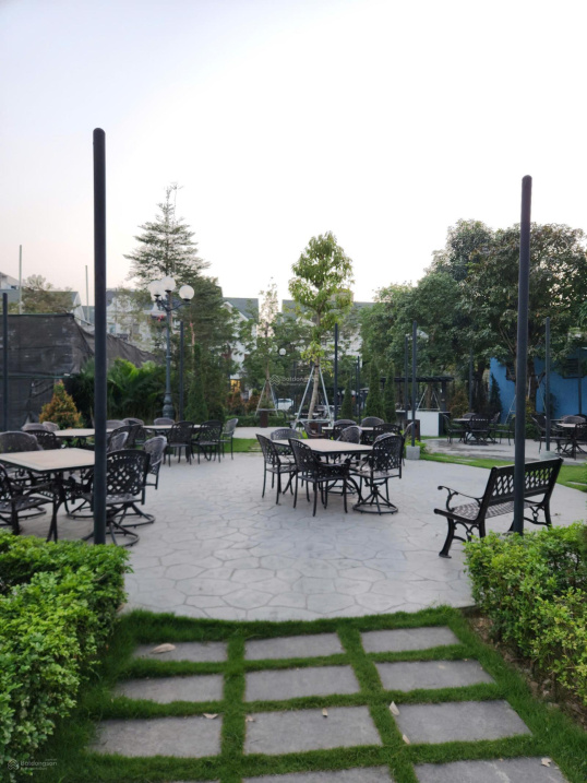 Bán biệt thự liền kề Kita Ciputra Tây Hồ. Diện tích: 140m2x 3,5T+ 1 hầm. Giá 48,84 tỷ.