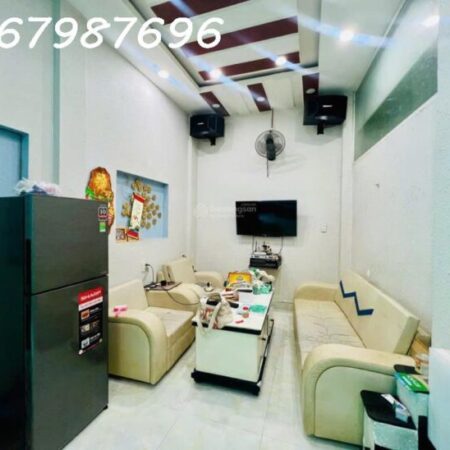 Bán Nhà 2.5 Tầng Tặng 2 Phòng Trọ, Cách Biển Chỉ 900m, Giá 2.7 Tỷ NHA TRANG