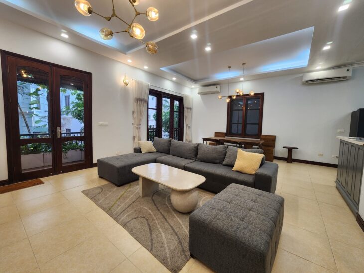 ⚜️ Biệt Thự VIP Tô Ngọc Vân, Tây Hồ, 120m2 5T MT 6.5m, Đẹp, Hiện đại, Gara 3 Ô tô, Chỉ 44 Tỷ ⚜️