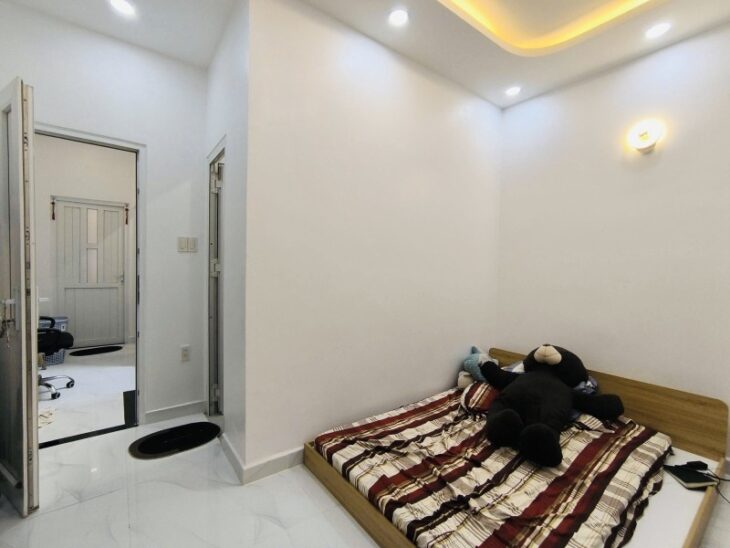 Giảm 300tr bán nhà HOÀNG HOA THÁM, BÌNH THẠNH, 3 tầng hẻm ô tô nhỉnh 7T.