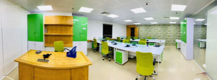 Cho thuê văn phòng DT 234m2 sẵn đầy đủ nội thất sử dụng free ngay ngã tư sở giá chỉ 55 triệu/tháng