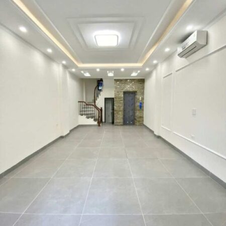 LIỆU CÓ CHÓNG VÁNH! Chính chủ bán nhà Phúc Lợi, gara, thang máy, 42m2, 7.45 tỷ LIỆU CÓ CHÓNG VÁNH! Chính chủ bán nhà Phúc Lợi, gara, thang máy, 42m2, 7.45 tỷ