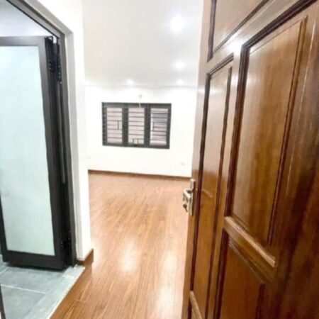 BÁN NHÀ PHỐ PHẠM VĂN ĐỒNG, OTO, LÔ GÓC , KINH DOANH 40M, 5 TẦNG, 8 TỶ 3