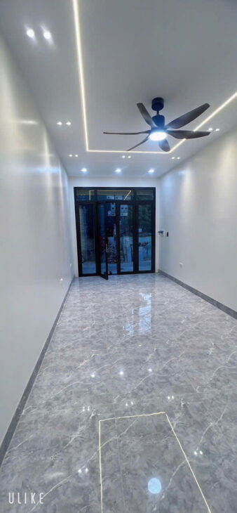 BÁN NHÀ RIÊNG PHỐ NGỌC TRÌ – LONG BIÊN, MỚI KÍNH KOONG, 47M2,4 TẦNG, 7.6 TỶ.