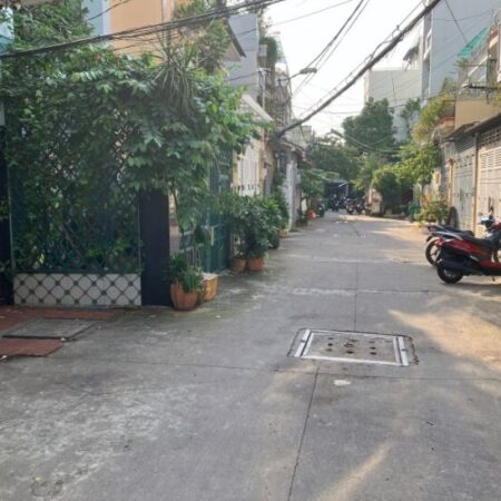 Bán gấp nhà ĐIỆN BIÊN PHỦ BÌNH THẠNH gần HXH 4 tầng 4 phòng ngủ