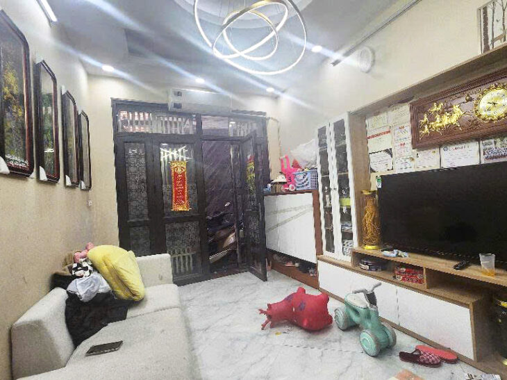 Vỡ Nợ Bán Gấp nhà xd22 Xuân Đỉnh 5.65 Tỷ 31m2 5 tầng sát Ô Tô Nội Thất 600 triệu a