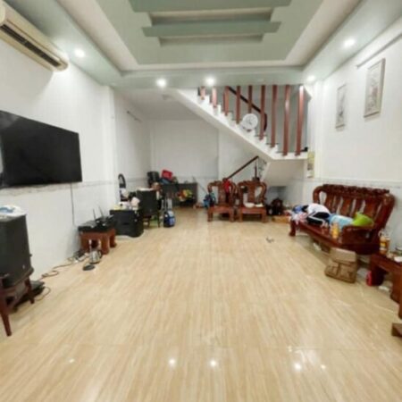 CHỈ 6.8 TỶ. MẶT TIỀN ĐƯỜNG SỐ 9 ,P4Q8. BỀ NGANG RỘNG GẦN 5M – 63M2 – 3 TẦNG