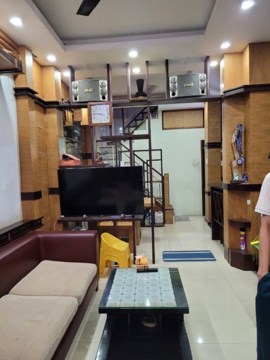 Giảm 300 triệu bán gấp giá 4.3 tỷ nhà PHAN ĐÌNH PHÙNG, 4 phòng.