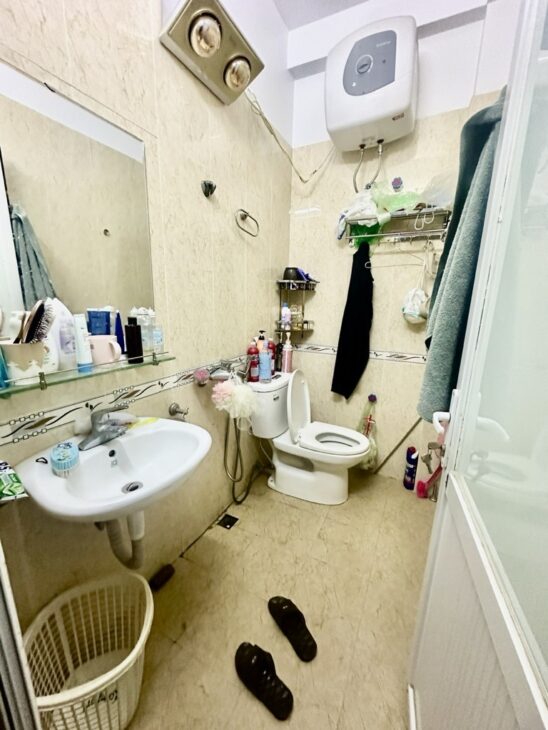 Bán nhà mở cổng ra ô tô tránh, Ngọc Hồi, Hoàng Mai, ô tô đỗ sân, 37m2, 6.8 tỷ