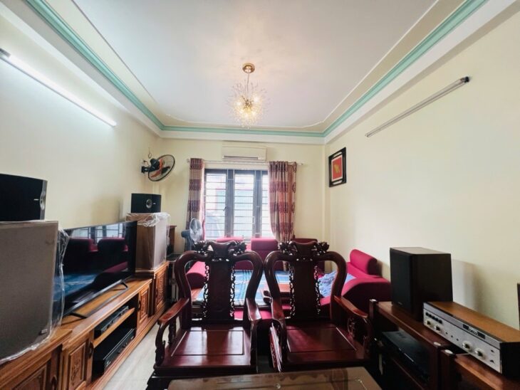 Bán nhà đẹp Ngọc Lâm– Kinh Doanh – đường 3 xe tải tránh -60 m2 nhỉnh 13 tỷ (Thương Lượng)