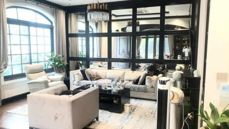 Bán biệt thự liền kề Kita Ciputra Tây Hồ. Diện tích: 140m2x 3,5T+ 1 hầm. Giá 48,84 tỷ.