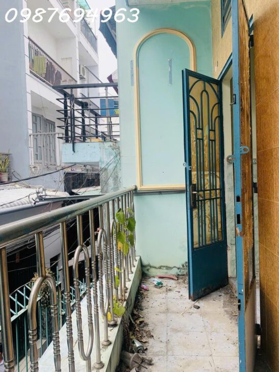 Q8 BÁN NHÀ CŨ TIỆN XÂY MỚI 5.3×10.3M CÁCH MẶT TIỀN BÔNG SAO 10M HẺM 3 GÁC CHỈ 70TR/M2 4.XT