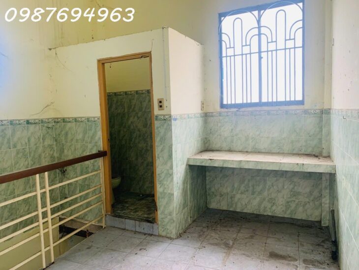 Q8 BÁN NHÀ CŨ TIỆN XÂY MỚI 5.3×10.3M CÁCH MẶT TIỀN BÔNG SAO 10M HẺM 3 GÁC CHỈ 70TR/M2 4.XT