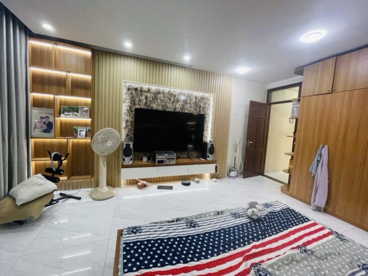 BÁN NHÀ PHỐ NGÔ QUYỀN, Ô TÔ ĐỖ CỔNG, NỘI THẤT VIP, 66m, 14.5 tỷ