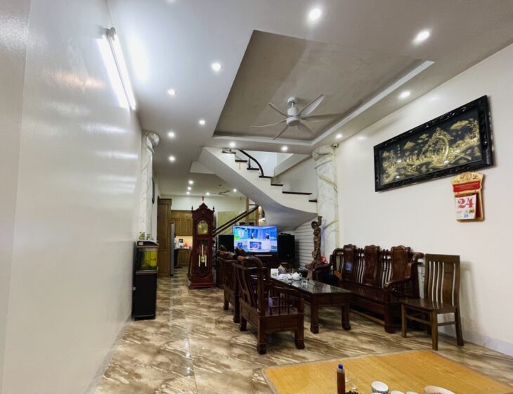 BÁN NHÀ PHỐ NGÔ QUYỀN, Ô TÔ ĐỖ CỔNG, NỘI THẤT VIP, 66m, 14.5 tỷ