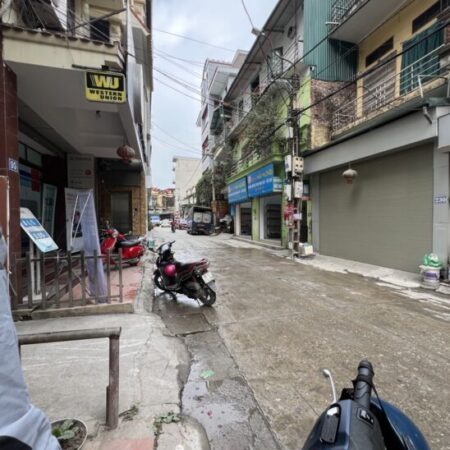 Hiếm, Rẻ Bán nhà Ngọc Lâm, Kinh doanh , Ô tô tải tránh, 75m2 nhỉnh 8 tỷ