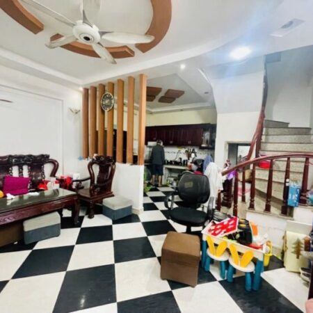 ‘BÁN NHÀ PHỐ HOÀNG DIỆU, Ô TÔ ĐỖ CỬA, 2 MẶT THOÁNG, 31m, 6.5 tỷ