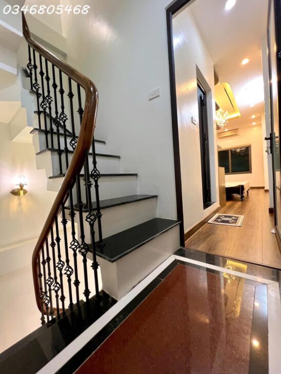 CẦN TIÊN BÁN GÂP NHÀ TẠI ĐỘI CẤN, BA ĐÌNH.28M, 4T, FULL NỘI THẤT XỊN. GIÁ BÁN 6.3 TỶ