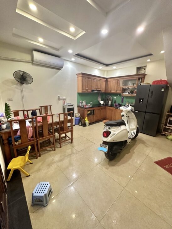 Bán Nhà Giáp Nhị, Hoàng Mai, vài bước ra phố Giáp Nhị, 44m2, MT 5.5m, 6.1 tỷ