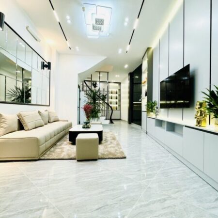 Bán nhà đẹp phố Kim Mã 38m2, 4 tầng tặng full nội thất chỉ quanh 8 tỷ hiếm quận Ba Đình