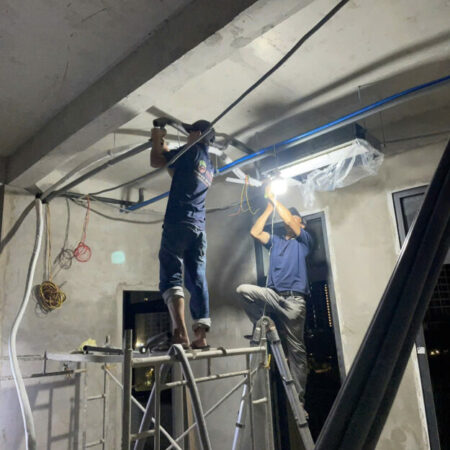 Lắp đặt Máy lạnh âm trần cassette LG 1 hướng thổi với giá cực rẻ Lắp đặt Máy lạnh âm trần cassette LG 1 hướng thổi với giá cực rẻ