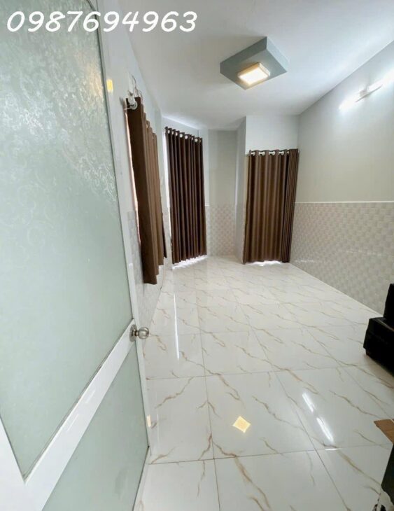 Q8 P3 PHẠM THẾ HIỂN 3 TẦNG NGAY CẦU CHỮ Y NHÀ MỚI Ở NGAY SÁT Q1 CÁCH MẶT TIỀN 20M 5.xT