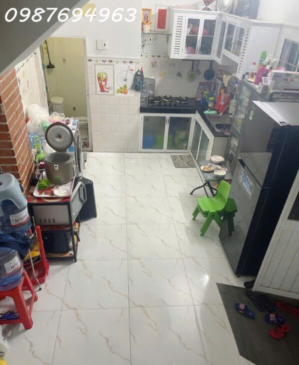 Q8 P3 PHẠM THẾ HIỂN 3 TẦNG NGAY CẦU CHỮ Y NHÀ MỚI Ở NGAY SÁT Q1 CÁCH MẶT TIỀN 20M 5.xT