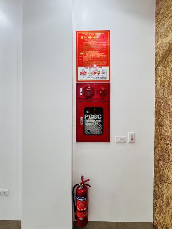 Bán gấp Building đồ sộ Dương Khuê, 10 tầng thang máy, 9.5m mặt tiền siêu khủng, dòng tiền