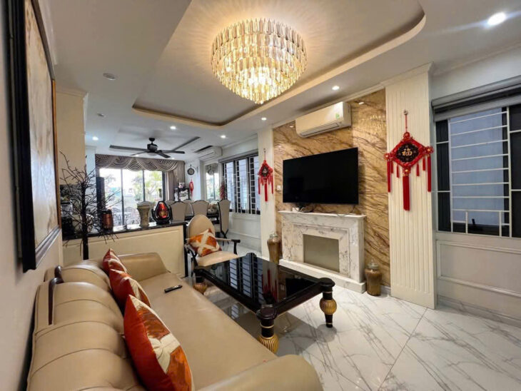 Bán nhà đẹp phố Tôn Đức Thắng 40m2, 5T, MT4.3m Gara ô tô 11.5 tỷ hiếm quận Đống Đa