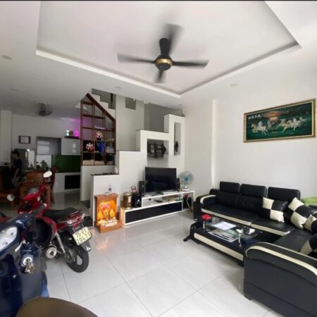 Nhà mặt tiền hẻm xe hơi Nguyễn Thị Thập, 3 tầng, 8.6 tỷ