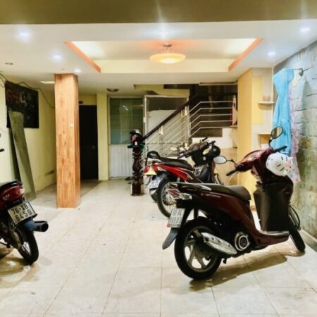 Nhà 7 phòng ngủ HUỲNH VĂN BÁNH – 65m2 – cho thuê gần 30tr – chủ ngộp bank Nhà 7 phòng ngủ HUỲNH VĂN BÁNH – 65m2 – cho thuê gần 30tr – chủ ngộp bank