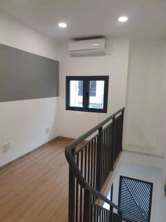 1ty4 SHR nhà 3/ HUỲNH VĂN BÁNH P13 PHÚ NHUẬN