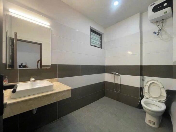 Bán Nhà Phố Pháo Đài Láng. KV TT Đống Đa_Nhà Đẹp,NhiềuTiên Ích.