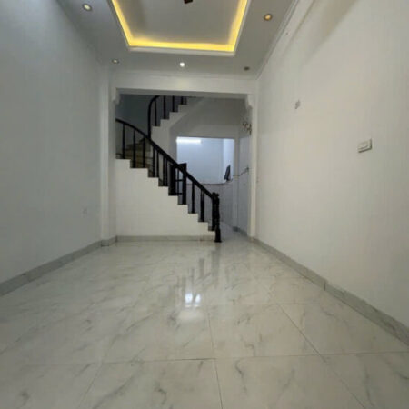 Bán nhà Phố Hào Nam_Gần mặt phố_Ngõ rộng _Tiện ích đầy đủ_4 tầng_ Giá: 7.9 tỷ.