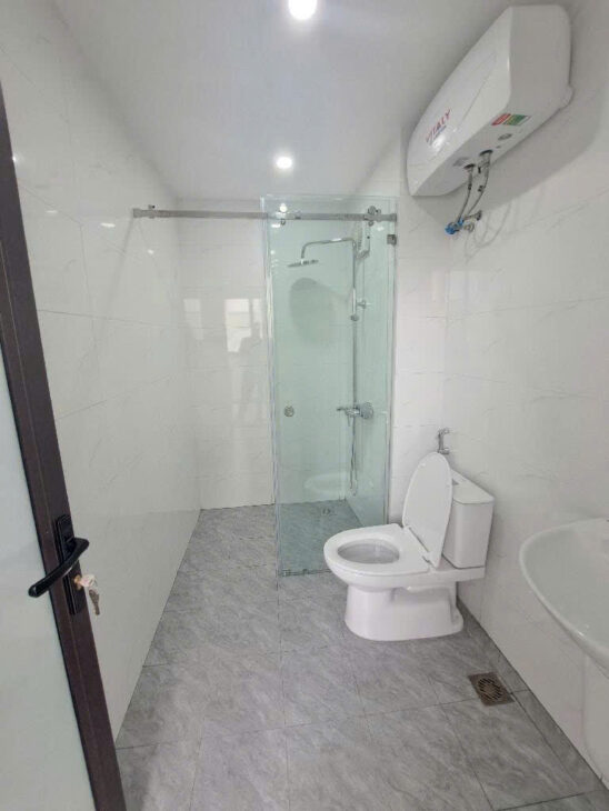 BÁN NHÀ 24 KIM ĐỒNG – NHÀ MỚI XÂY – VỊ TRÍ VÀNG