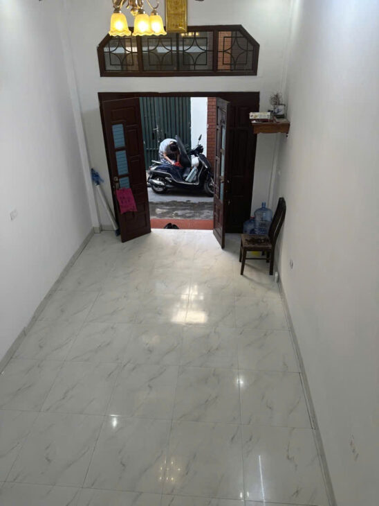 Bán nhà Phố Hào Nam_Gần mặt phố_Ngõ rộng _Tiện ích đầy đủ_4 tầng_ Giá: 7.9 tỷ.