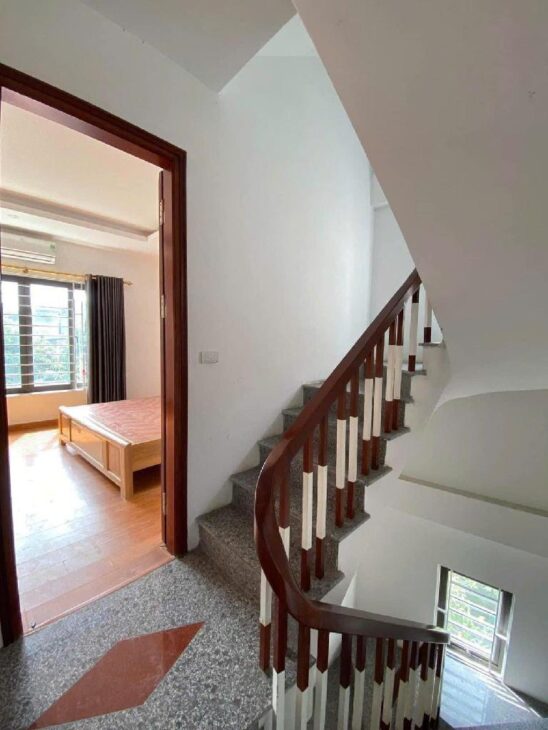 NHÀ ĐẸP ĐÓN TẾT- LÔ GÓC TRẦN CUNG – 34M2 X 5 TẦNG – NGÕ BA GÁC – 6.4 TỶ