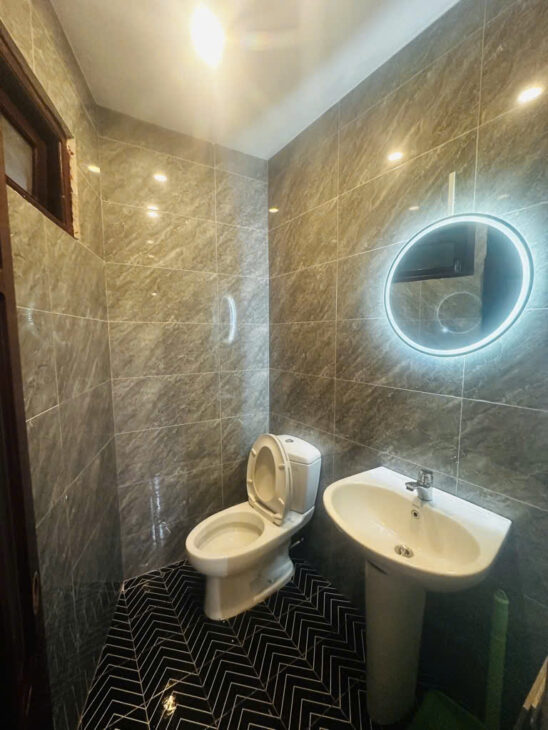 Bán nhà Phố Hào Nam_Vài bước ra phố_6 tầng đẹp lung linh_29mx6T_ Giá: 7.15 Tỷ.