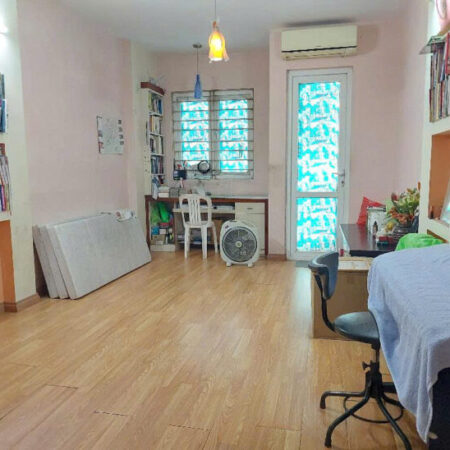 Bán nhà Phố Hào Nam_Vị trí đắc địa_ Nhà dân xây_35mx5T_ Giá: 7.5 Tỷ.