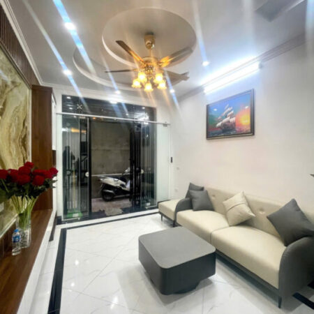 Bán nhà Phố Hào Nam_5 tầng kiên cố_ Ngõ rộng thoáng _35mx5T_Giá: 7.5 tỷ. Bán nhà Phố Hào Nam_5 tầng kiên cố_ Ngõ rộng thoáng _35mx5T_Giá: 7.5 tỷ.