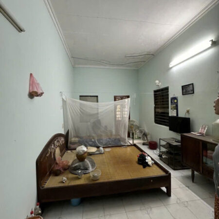 Bán nhà Phố Hào Nam_Vị trí đẹp lô góc_Ba gác đỗ trước nhà_46mx3T_ Giá: 8 Tỷ. Bán nhà Phố Hào Nam_Vị trí đẹp lô góc_Ba gác đỗ trước nhà_46mx3T_ Giá: 8 Tỷ.