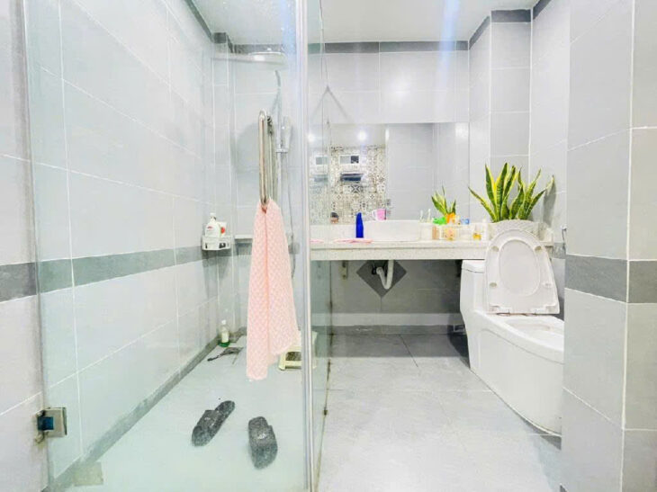 Bán nhà Phố Hào Nam_Tầm tiền siêu hiếm_ Hai thoáng vĩnh viễn_25mx6T_Giá: 5.5 Tỷ.